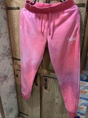 Youth Nike Jogger Pants Pink size XL